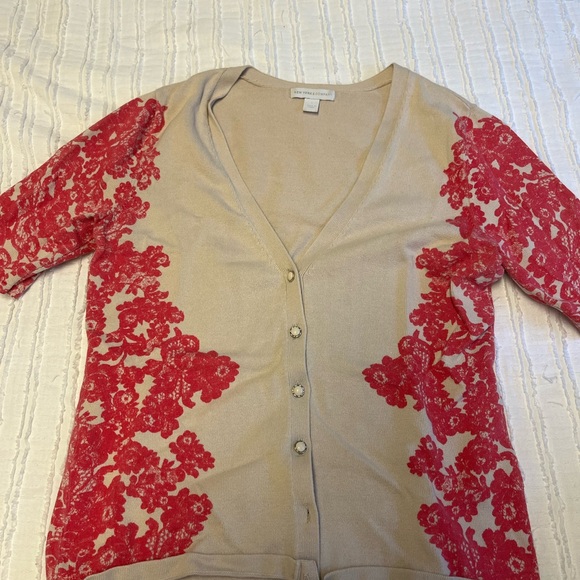 SHORTSLEEVE BUTTON UP - Picture 1 of 4